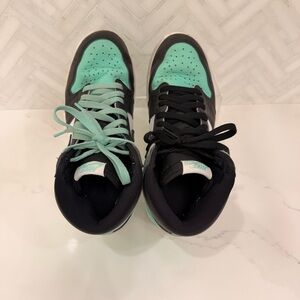 Air Jordan 1 Retro High OG Green Glow - Men’s size 9